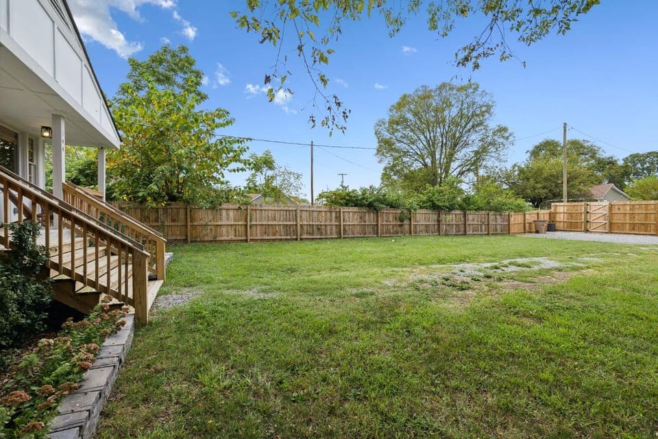 Vibey Unit in Duplex Apartment in Madison