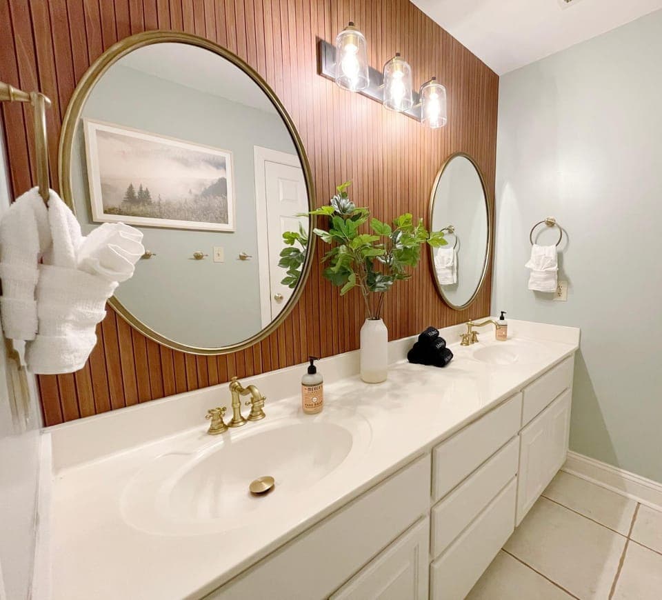 Shower, Toilet, Bathroom, Bath, towels
