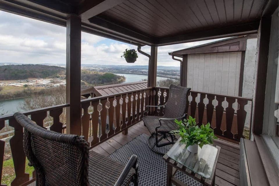 Historic Riverview Inn Four Bed and Breakfast in Chattanooga