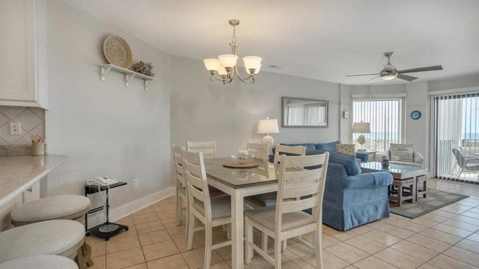 102 Sea Cloisters Oceanfront First Floor Condo Walk out to beach from back deck King 2 Double House in Folly Field