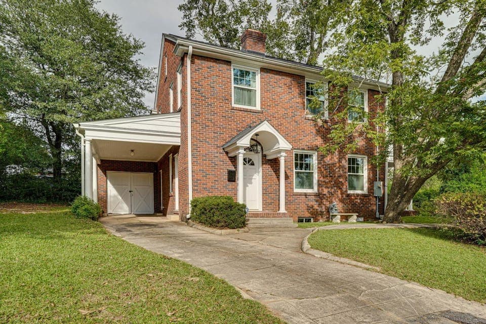 3 Mi to Augusta National: Historic Home w/ Patio House in North Augusta
