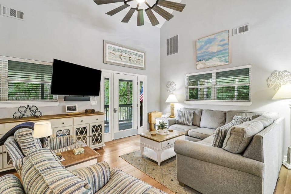10 Egret Street House in North Forest Beach