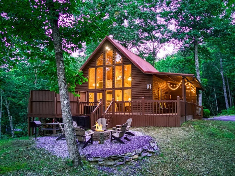 Property building, Day, Natural landscape, BBQ facilities, Balcony/Terrace, Seating area, Sunrise