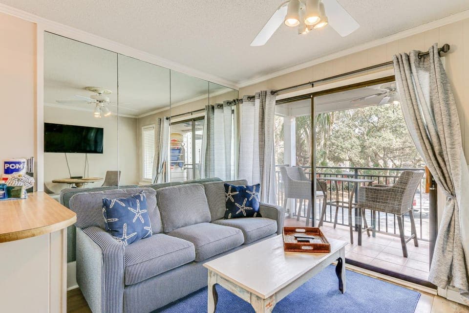 Walk to Coligny Beach Park: Condo w/ Pool Access! House in South Forest Beach