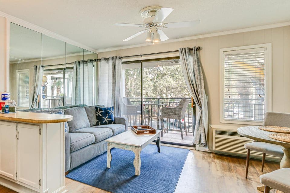 Walk to Coligny Beach Park: Condo w/ Pool Access! House in South Forest Beach