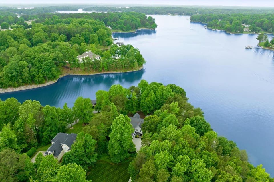Grand Bay House in Mooresville