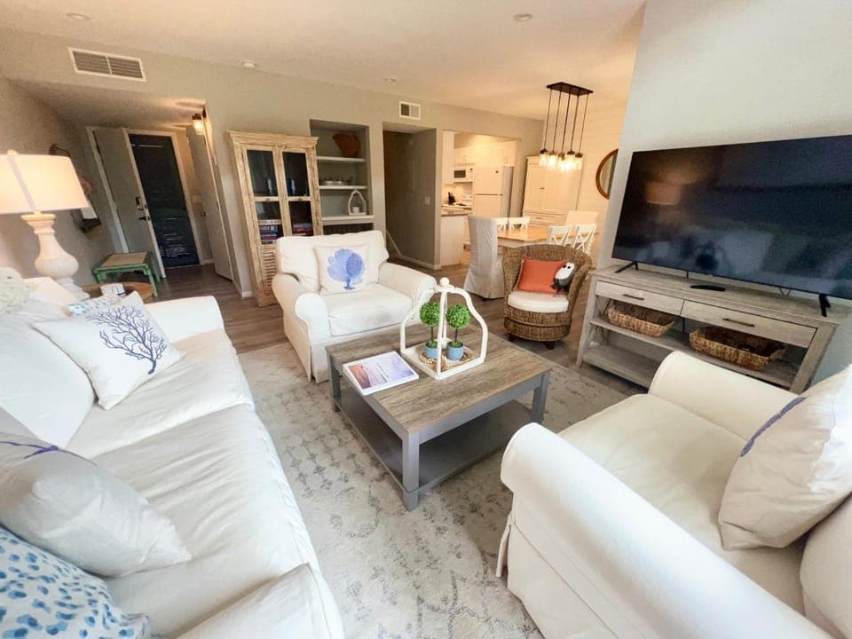 Serene Top Floor Villa Under the Ancient Oaks 1822 Villa in Seabrook Island