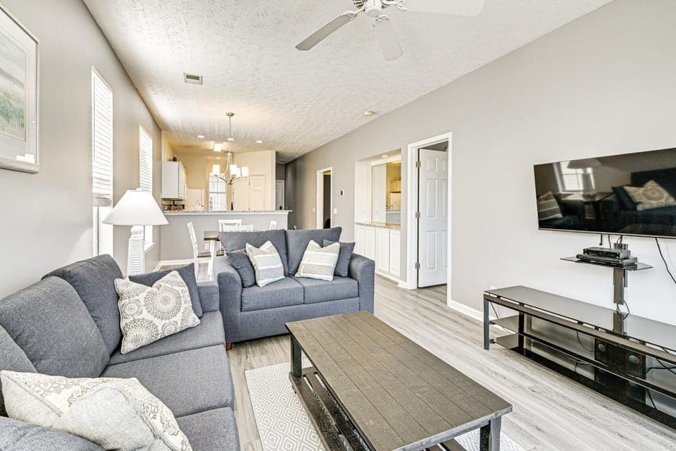 5 Mi to Myrtle Beach Hot Spots: Condo w/ Perks! House in Carolina Forest