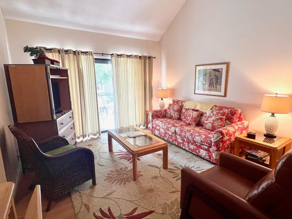 Top Floor Private Villa Close to Everything Amenity Cards Available 1819 House in Seabrook Island