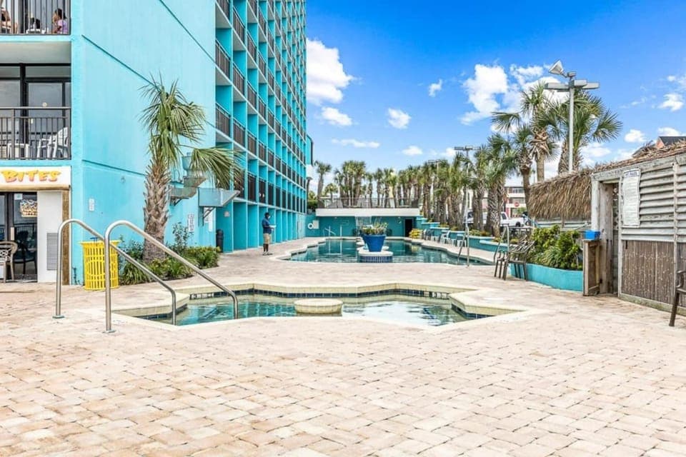 Coastal Charm 4th Floor Oceanview Stay! L 419 Apartment in Myrtle Beach