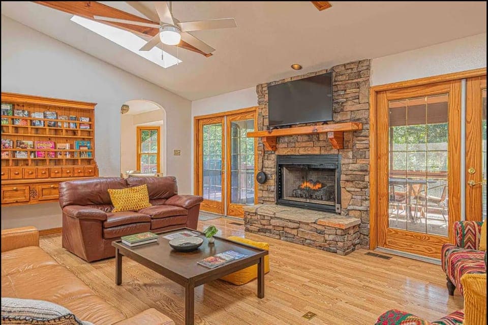 Mountain Peace Chalet in Sevier County