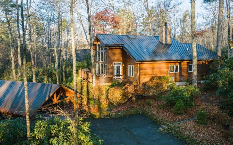 Sunlight Chalet Ultimate Highlands Destination House in Tennessee