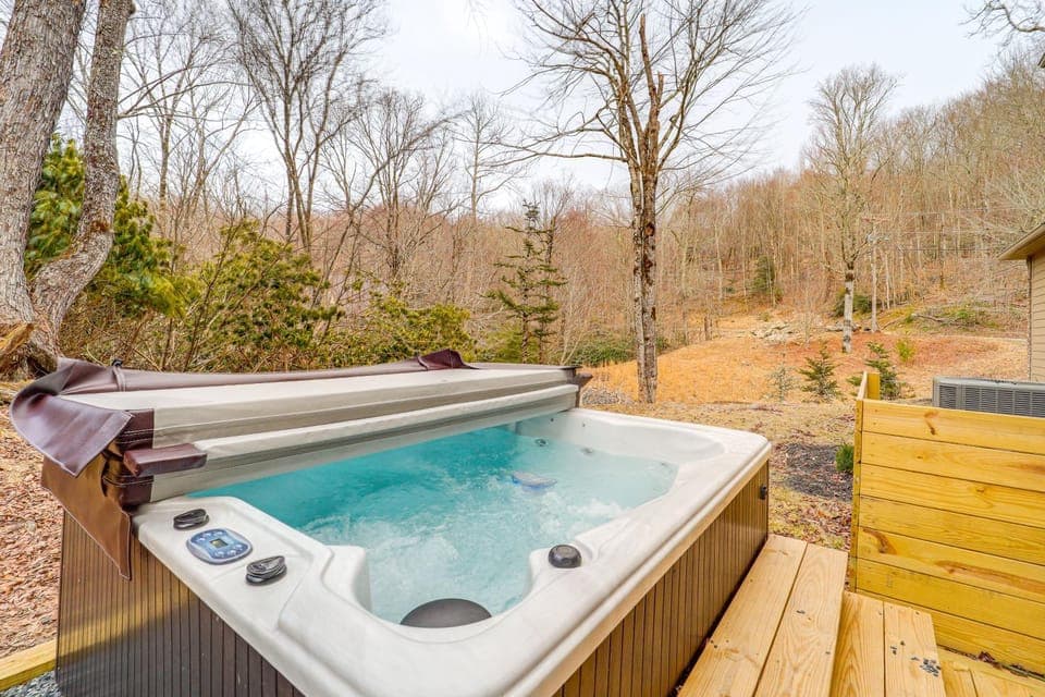 Group Getaway! 8,000-Sq-Ft Gem, Arcade + Theater House in Beech Mountain