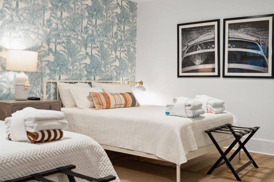 Bed, Bedroom
