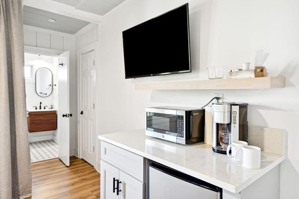 Bathroom, TV and multimedia, Kitchen or kitchenette