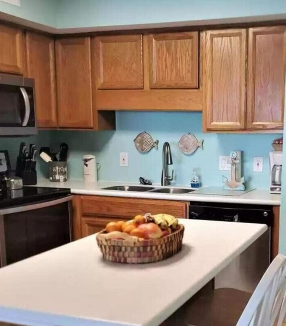 2 bedroom garden city ocean front Apartment in Garden City