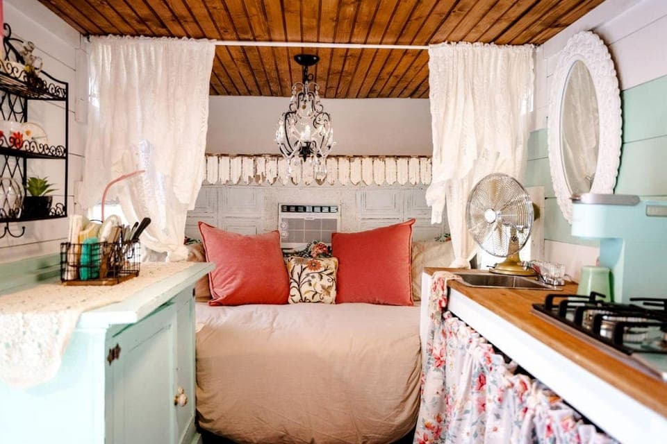 Unforgettable Glamping Caravan Rental in North Carolina for Intimate Weekends Away in Franklin House in Franklin