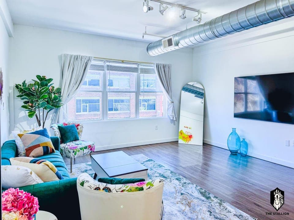 TV and multimedia, Living room, Seating area