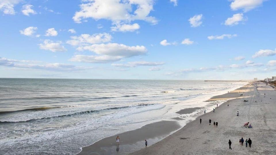 Ace Basin - Across From Ocean - Pet Friendly House in Myrtle Beach