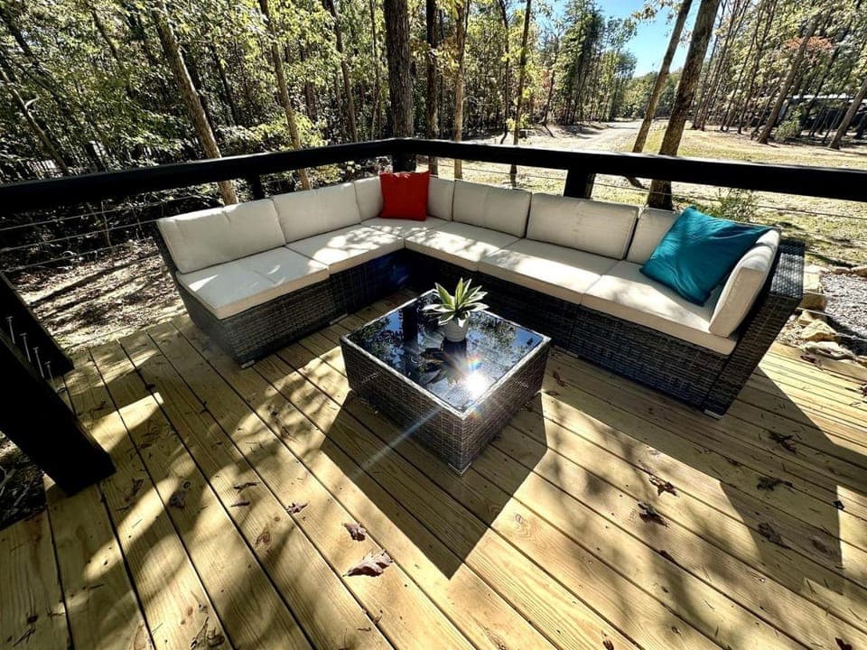 Stunning Mountain Tiny House Beautifully Design Ideal for Nature Lovers in Tennessee House in Tennessee
