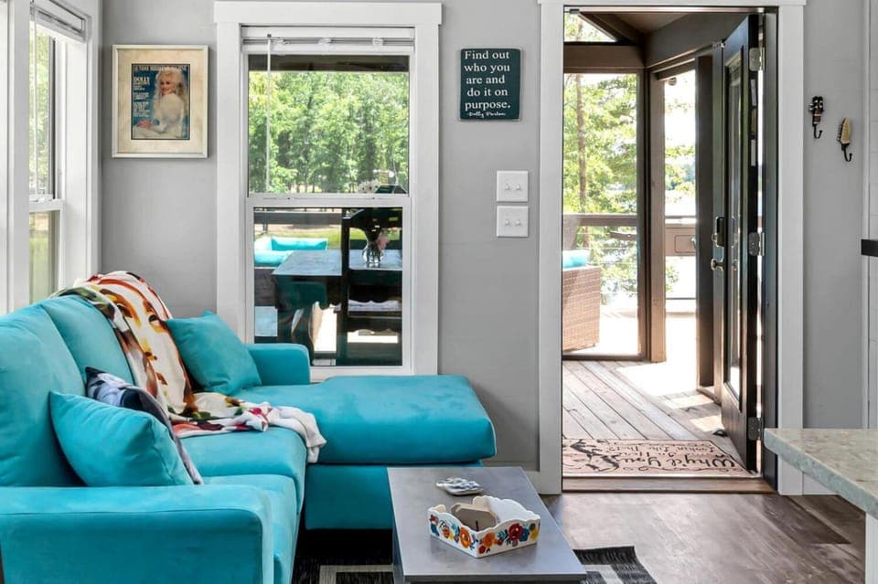 Delightful Cabin with Fire Pit and Hot-tub in Tracy City, Tennessee Cabin in Tennessee