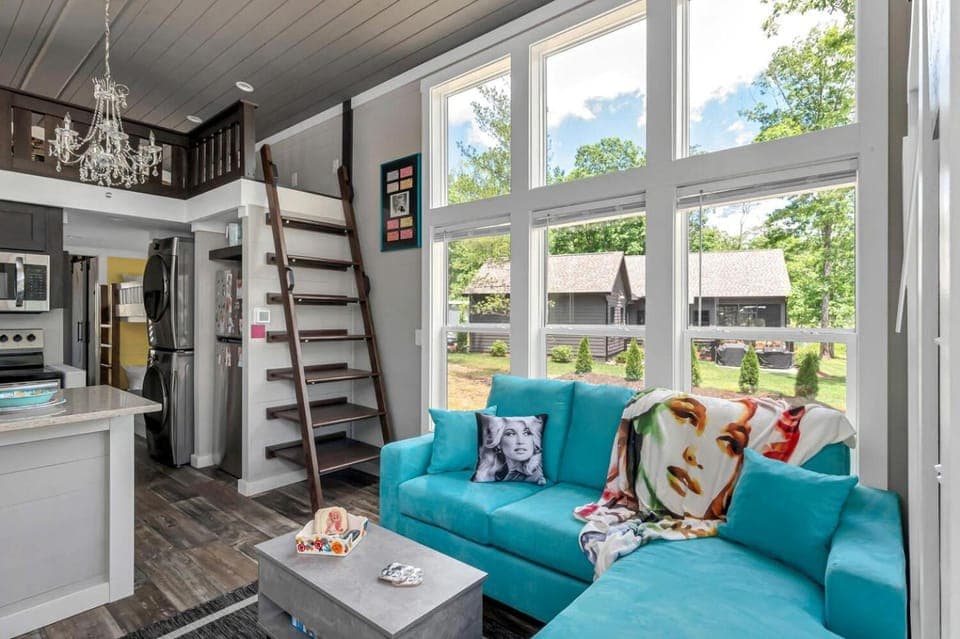 Delightful Cabin with Fire Pit and Hot-tub in Tracy City, Tennessee Cabin in Tennessee