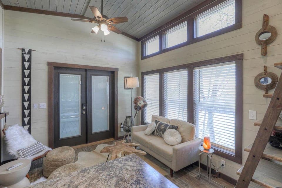 Gorgeous Cabin Surrounded by Trees in Tracy City, Tennessee Cabin in Tennessee