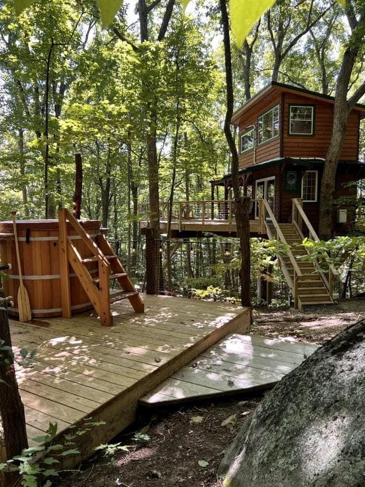 Secluded Treetop Oasis, Original Treehouse in Tennessee House in Tennessee