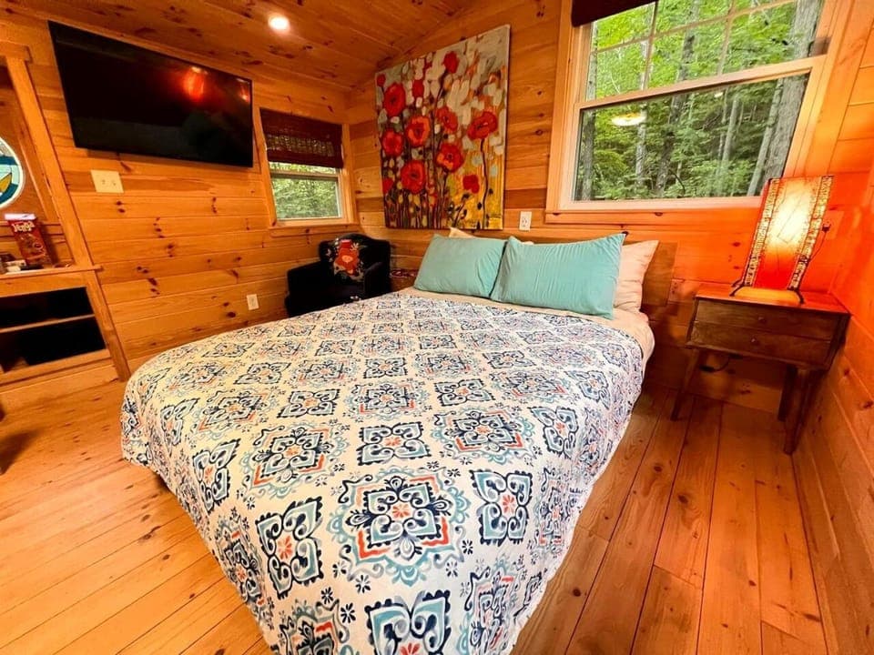 Entire Four Treehouses Resort Perfect for Groups and Outdoor Activities in Copperhill, Tennessee House in Tennessee