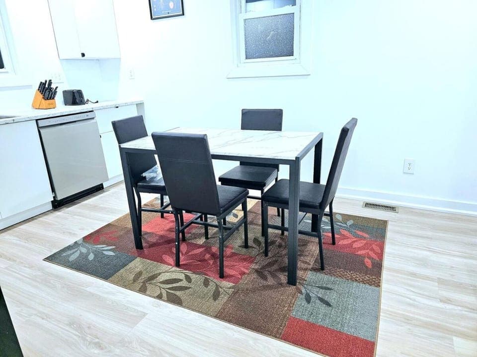 Golden lane Villa House in Kannapolis