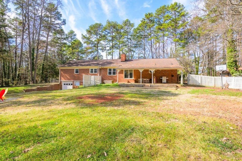 BloomingFarmsStay,Sleeps 9,GameRoom,FirePit,Grill House in Kannapolis