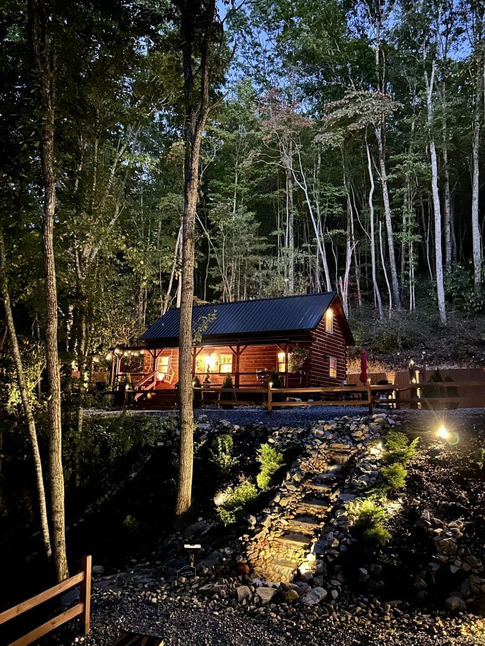 Starry Nights in the Smokey Mts Hot Tub and Pet Friendly House in Elizabethton