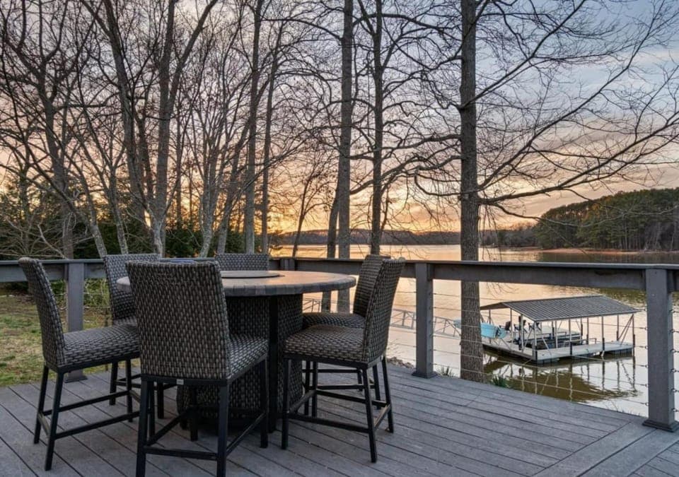Rare Flat Lot wBeautiful Views Dock Hot Tub House in Tennessee