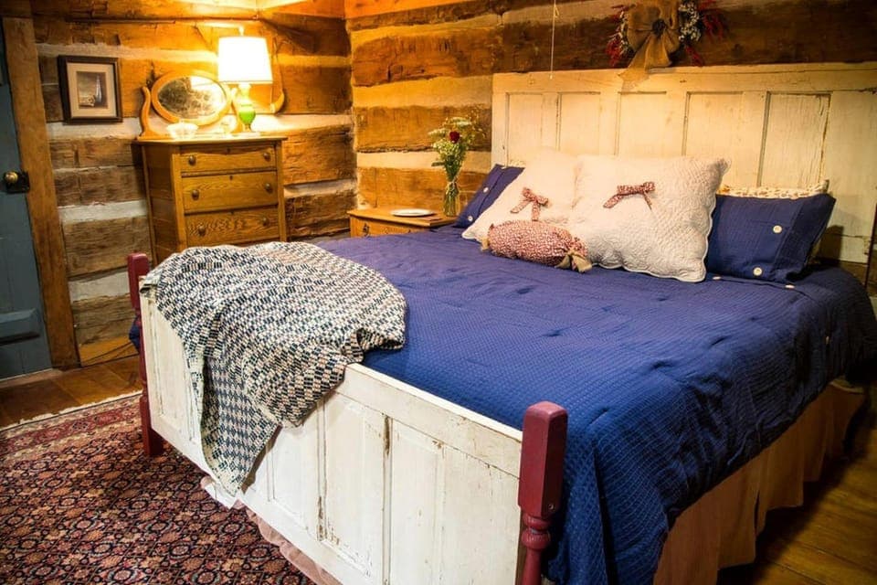 Rustic Cabin Rental with a Fireplace near Kingsport in Rogersville, Tennessee Cabin in Rogersville