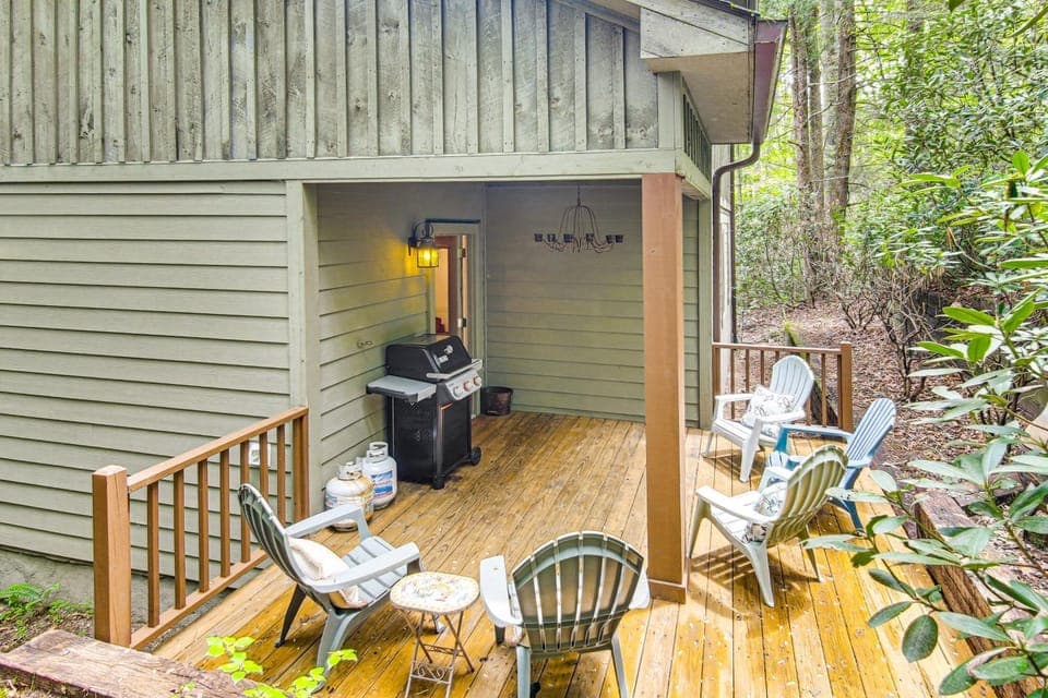 Cashiers Spring Cabin | Near Waterfalls & Hiking Cabin in Cashiers