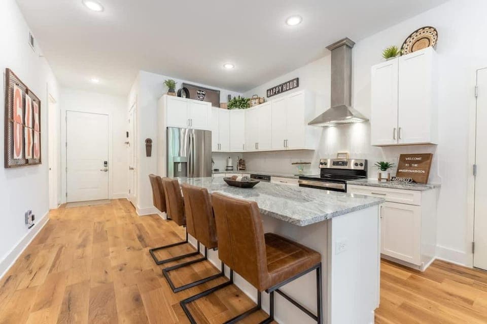 The Jack Daniels Suite by Stay Local Nashville House in East Nashville
