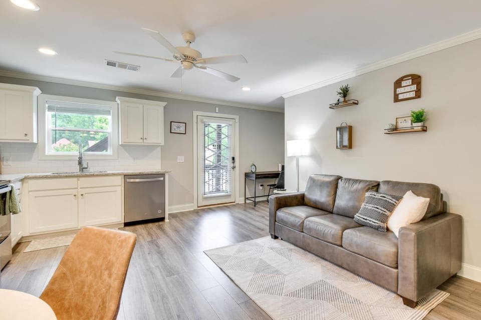 Walkable Condo 3 Mi to Unicoi State Park House in Helen