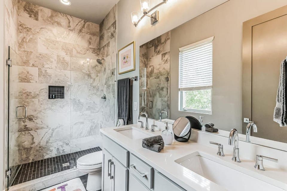 Boho Townhome for 12 Close to DT House in Nashville