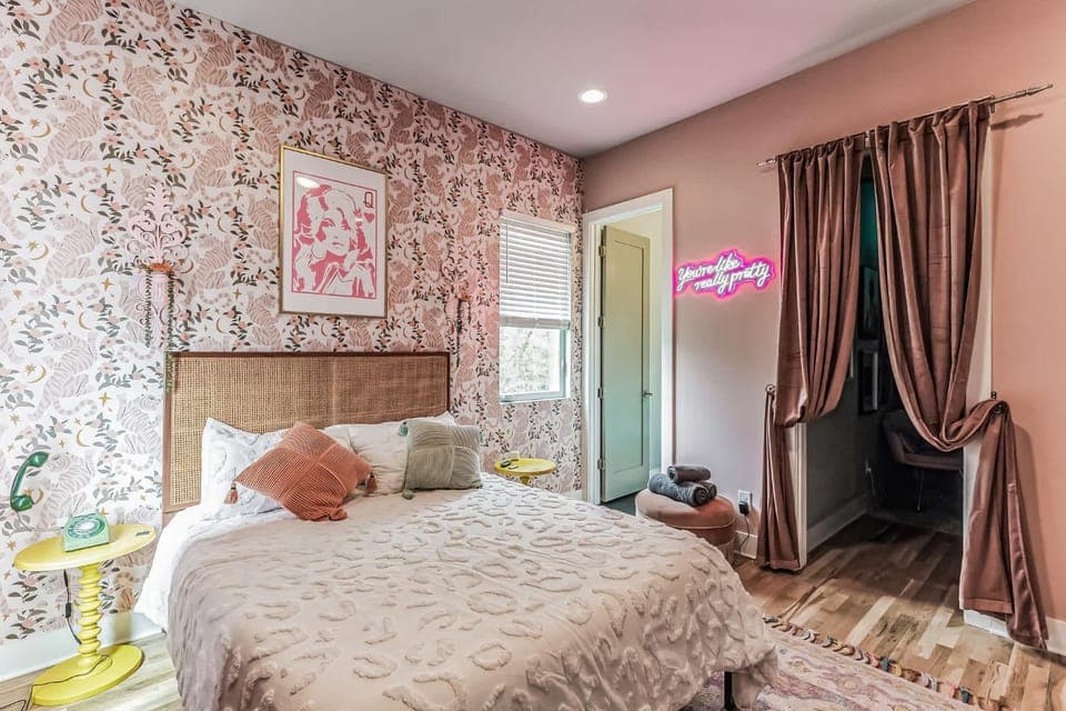 Boho Townhome for 12 Close to DT House in Nashville