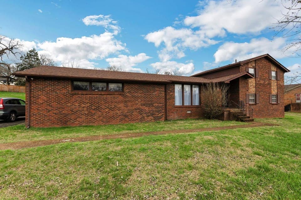 Luxurious 4BR home Pet friendly House in Nashville