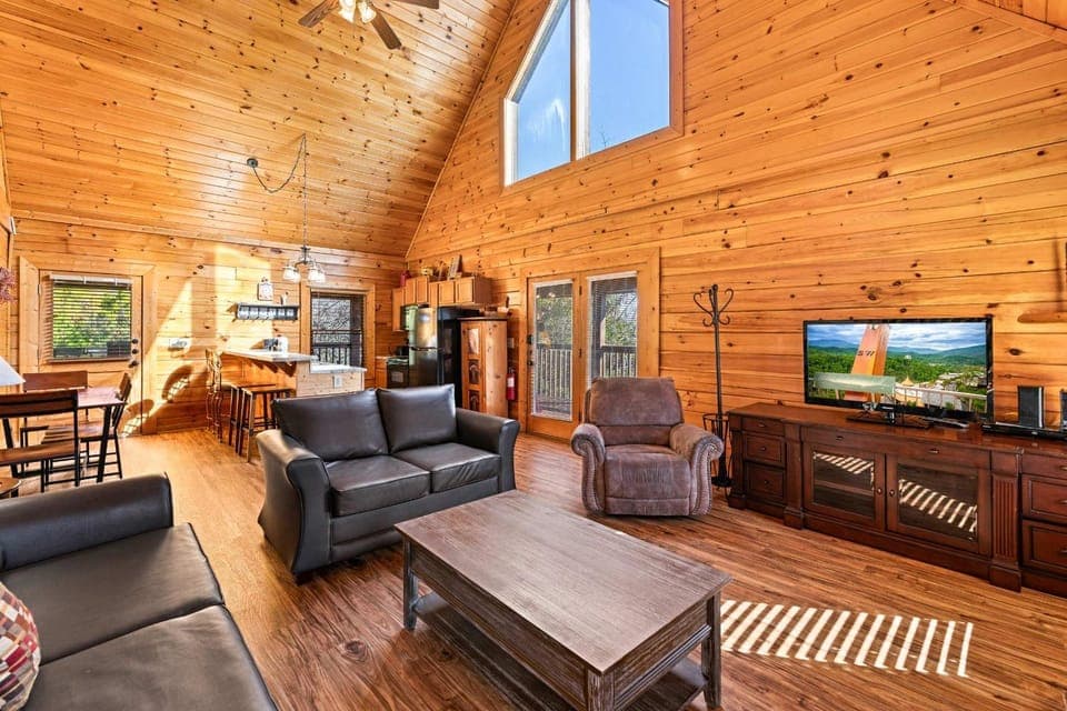 Spacious Cabin Stay for 9 with Hot Tub Close to Town Cabin in Sevierville