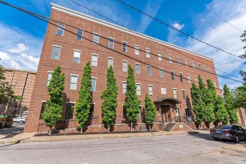 1 BDR Loft Near the Parthenon House in Nashville