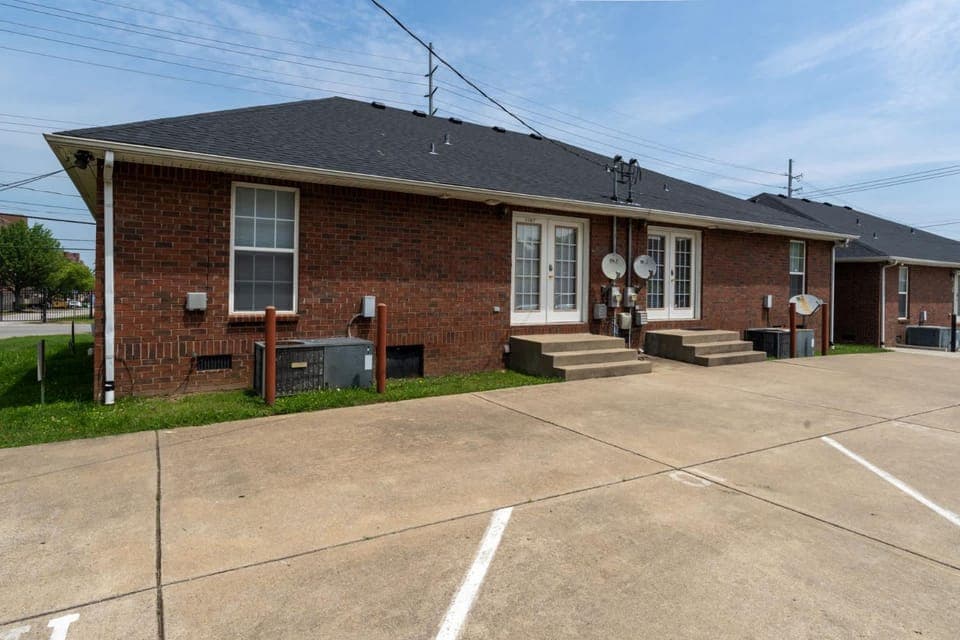 Delightful Duplex - Steps Away from TSU House in Nashville