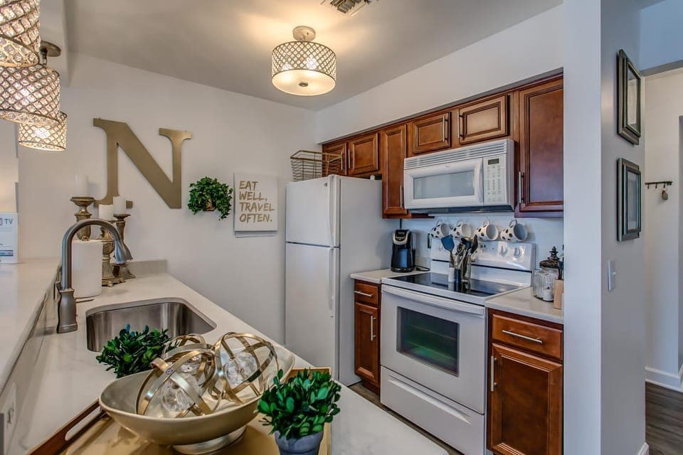 Riverfront Condo Minutes from Broadway House in East Nashville