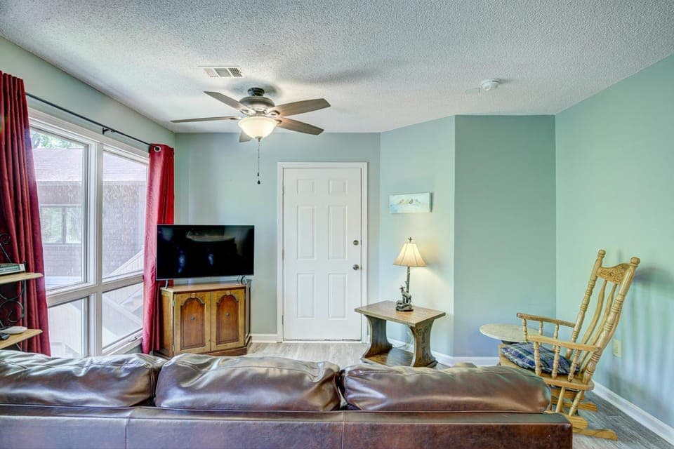 Rivers Edge #502 Apartment in Helen