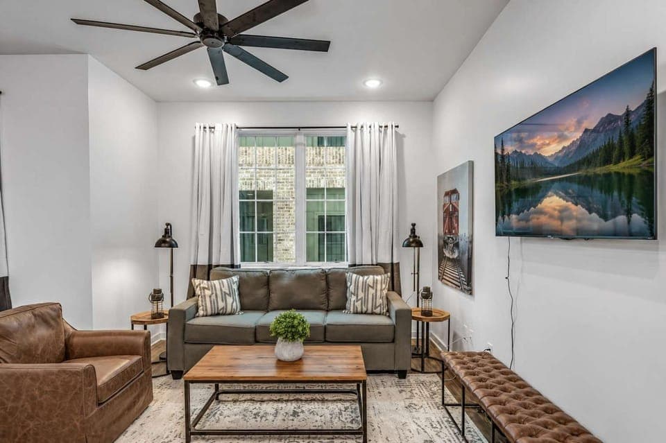TV and multimedia, Living room, Seating area