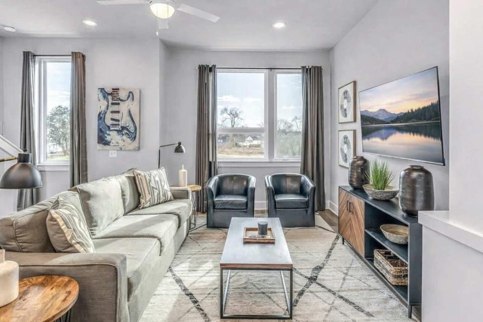 TV and multimedia, Living room, Seating area