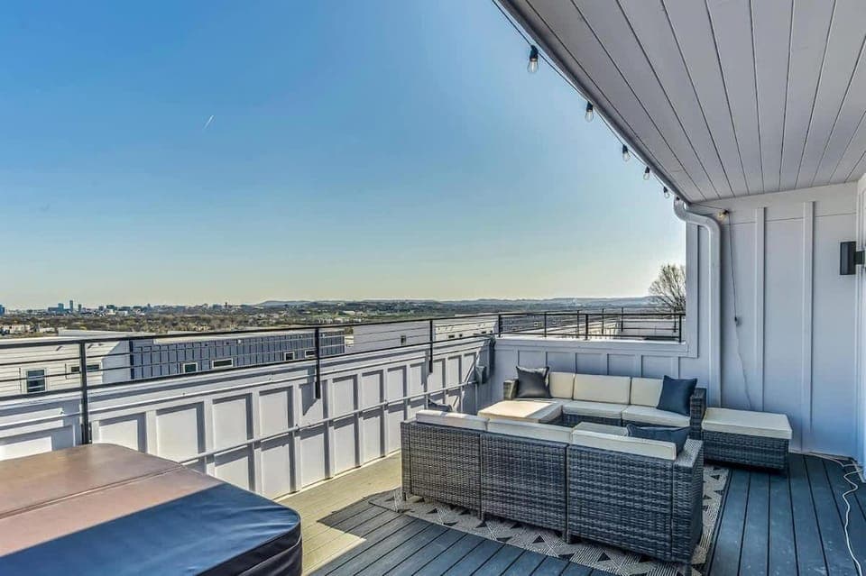 Patio, Hot Tub, Seating area