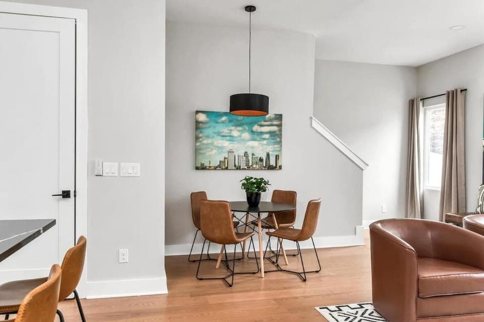 Living room, Seating area, Dining area