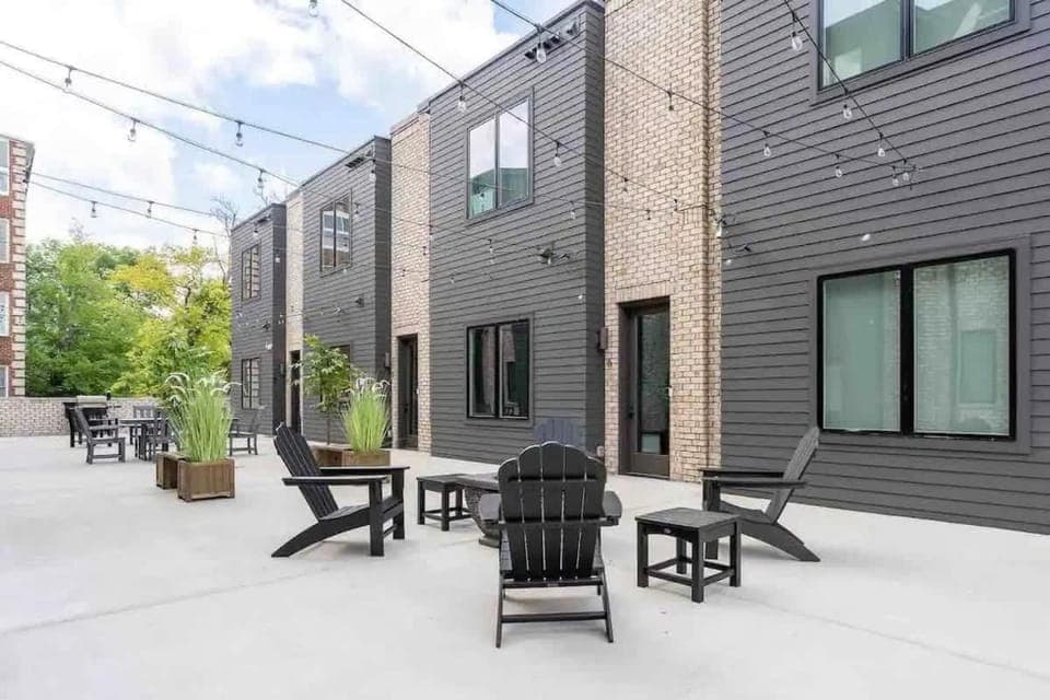 Property building, Patio